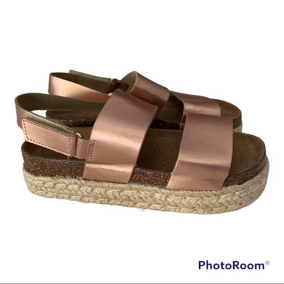 Pierre Dumas Rose Gold Flatform Wedge Sandals - Picture 3 of 5